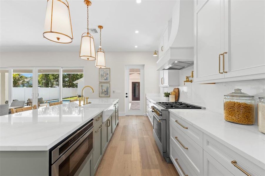 Furnished interior view inside a new home in , St. Petersburg (Image 40).