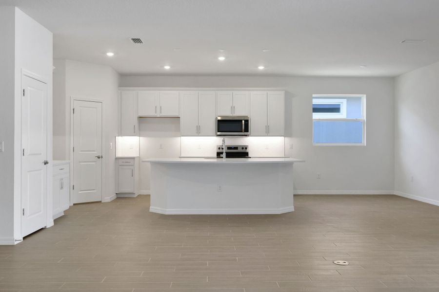 2,687sf New Home in Land O Lakes, FL.  - Slide 19