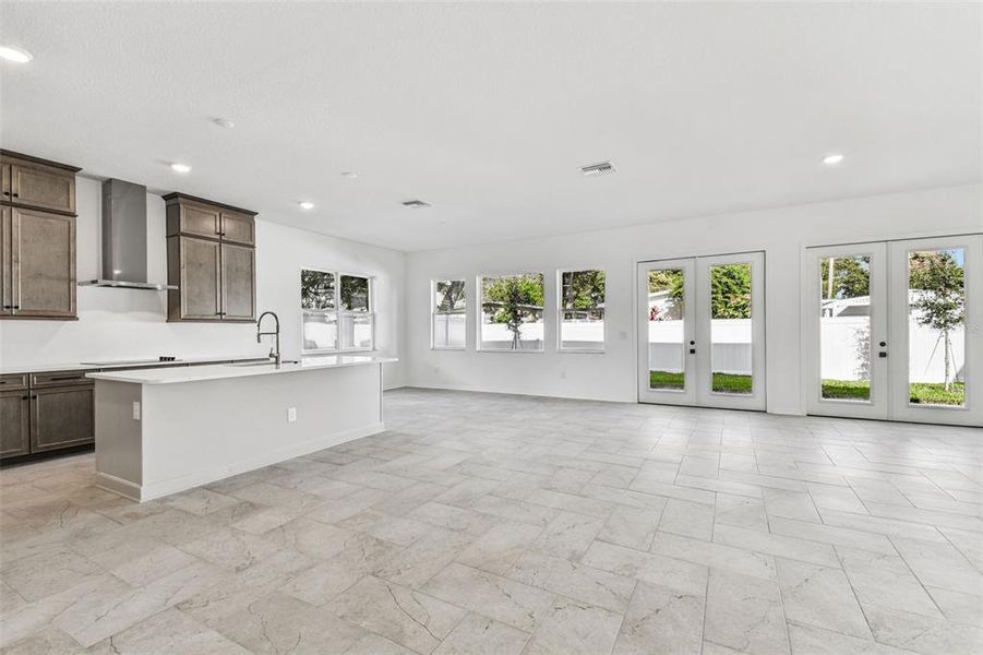 Spacious, unfurnished interior of a new home in City of Tampa, Tampa (Image 55).