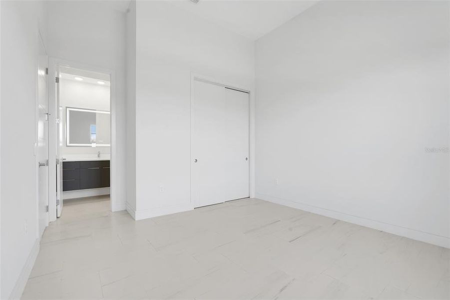 Spacious, unfurnished interior of a new home in Hampton Green at Providence, Davenport (Image 37).