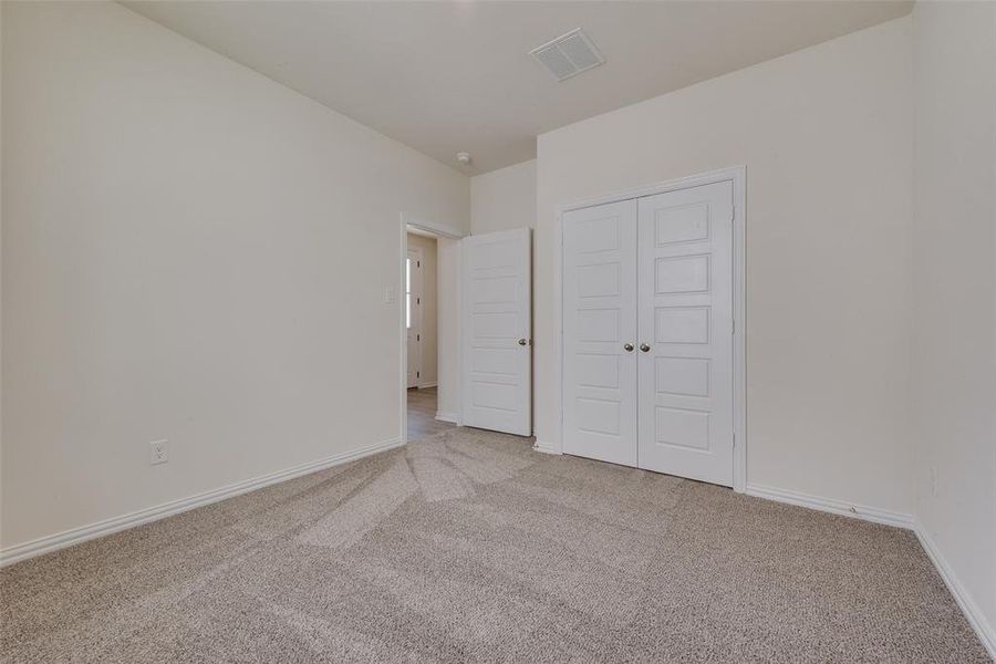 Spacious, unfurnished interior of a new home in Spiritas Ranch, Little Elm (Image 22).