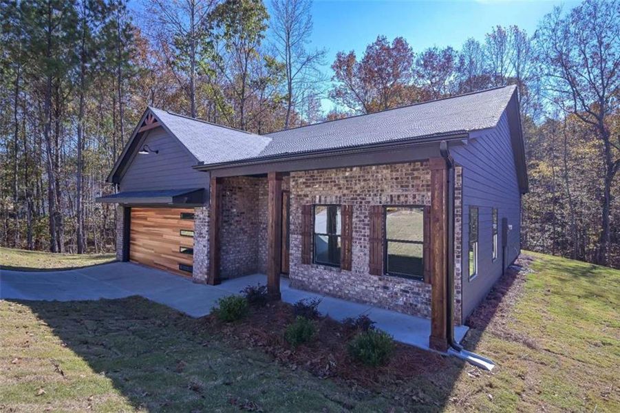 Exterior details and patio area of a home in , Buchanan (Image 15).