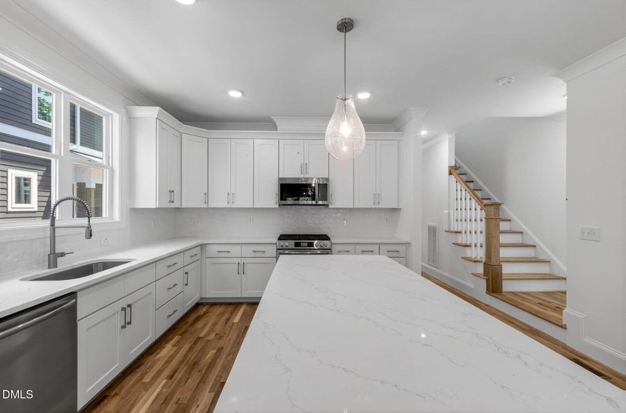 14-web-or-mls-516 Heather Drive - 14