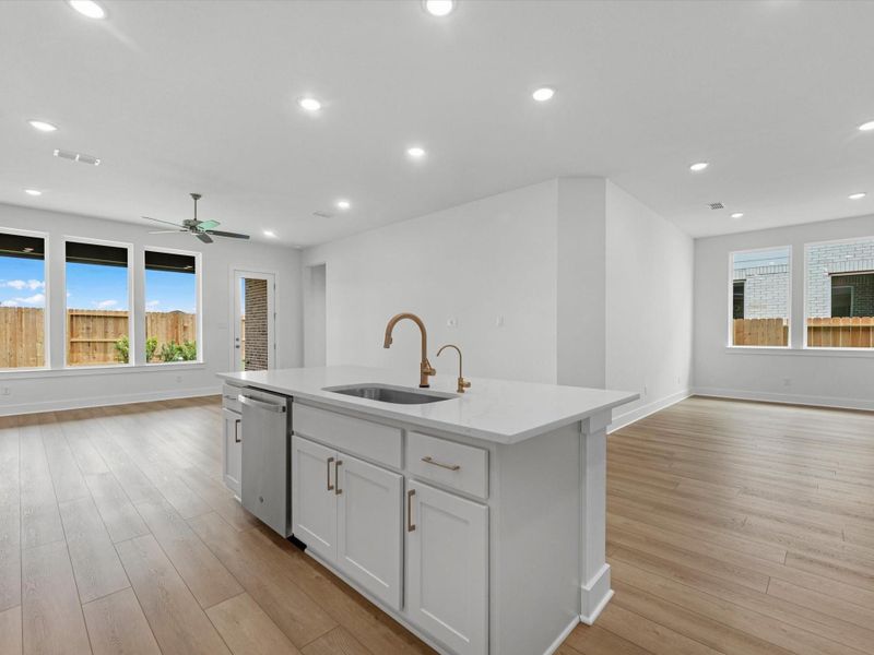 Furnished interior view inside a new home in Jubilee 50′, Hockley (Image 9).