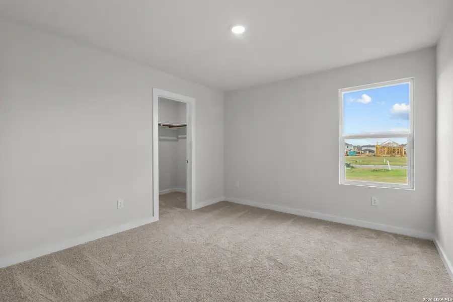 Spacious, unfurnished interior of a new home in Applewhite Meadows, San Antonio (Image 34).