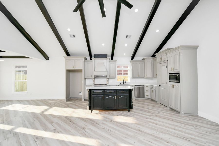 Image 29 of a home in .