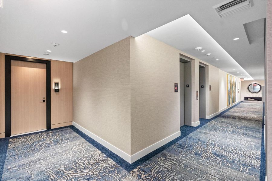 Spacious, unfurnished interior of a new home in , Fort Lauderdale (Image 50).