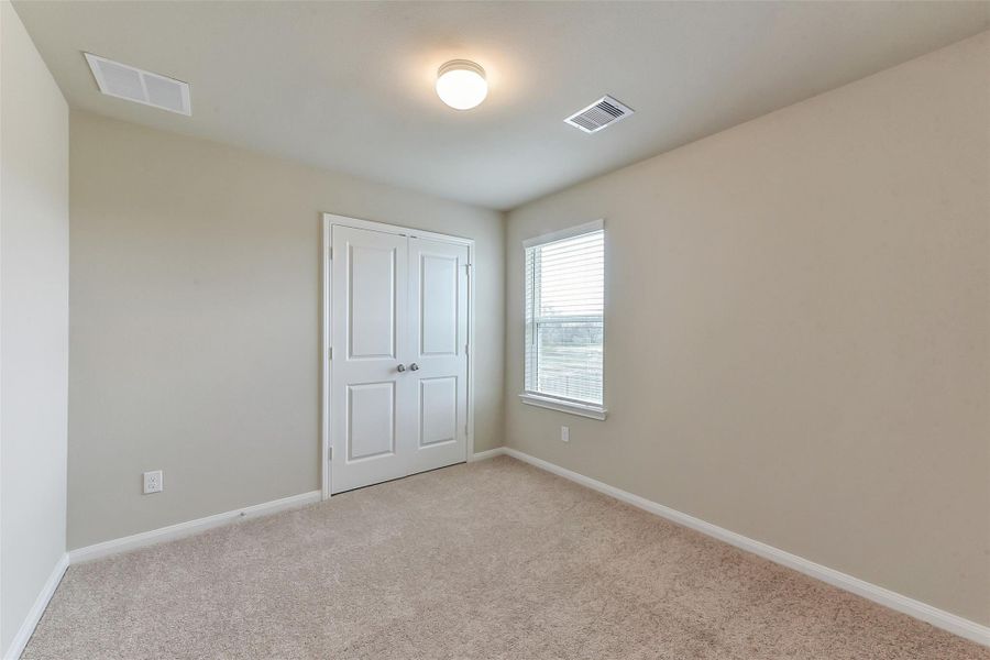 Spacious, unfurnished interior of a new home in King Oaks Village, Baytown (Image 20).