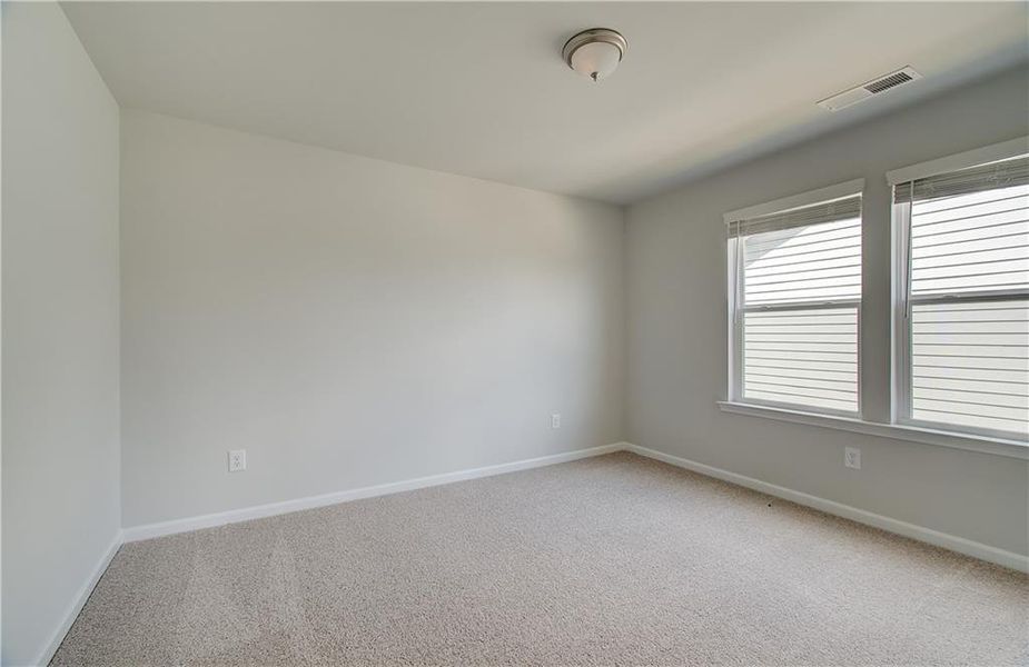 Spacious, unfurnished interior of a new home in Cooper Park, McDonough (Image 10).