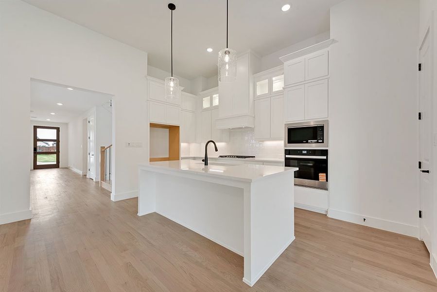 Furnished interior view inside a new home in Tavolo Park, Fort Worth (Image 6). Furnished interior view inside a new home in Tavolo Park, Fort Worth (Image 6).