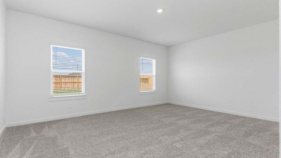Spacious, unfurnished interior of a new home in Evergreen, Rosenberg (Image 17).