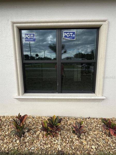Exterior details and patio area of a home in , Okeechobee (Image 26).