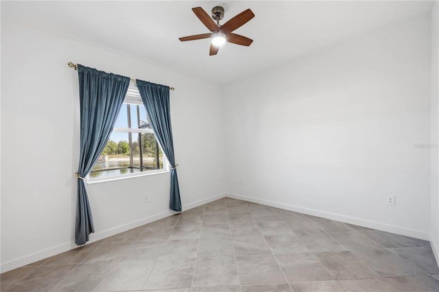 Spacious, unfurnished interior of a new home in , Englewood (Image 33).