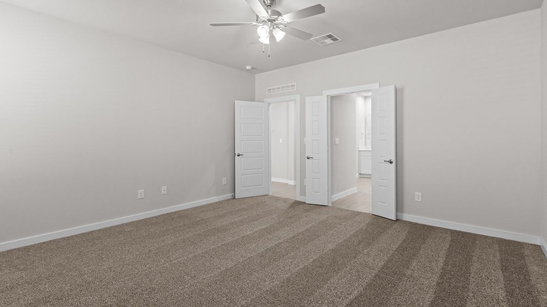 Representative unfurnished interior of a home built from the LAKEMONT by D.R. Horton in Northwest Passage, Midland (Image 14). Representative unfurnished interior of a home built from the LAKEMONT by D.R. Horton in Northwest Passage, Midland (Image 14).