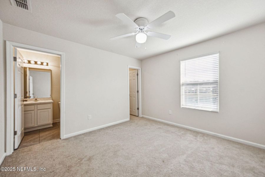 Spacious, unfurnished interior of a new home in , Yulee (Image 19).
