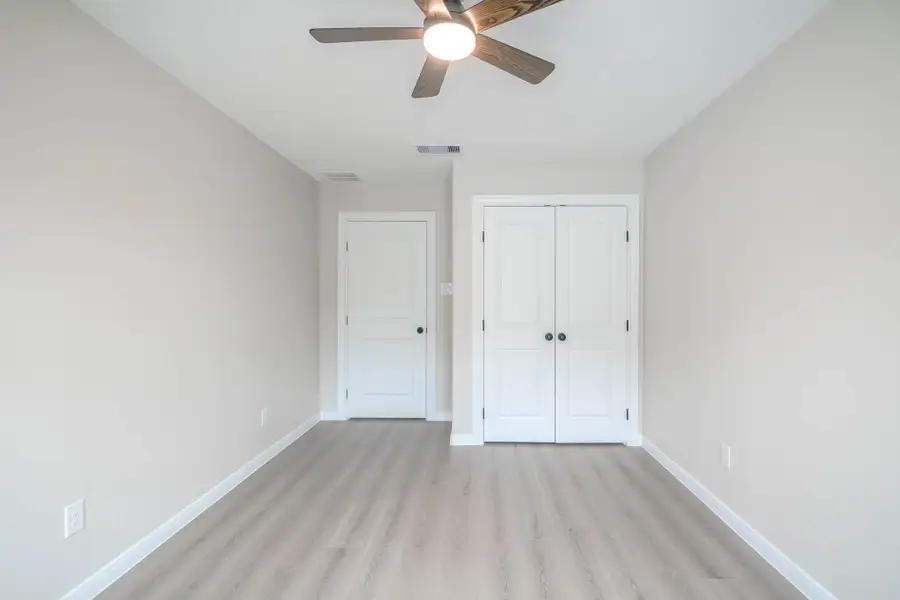 Spacious, unfurnished interior of a new home in , Houston (Image 21).