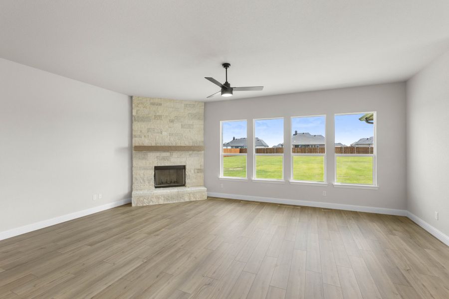 Spacious, unfurnished interior of a new home in Coyote Crossing, Godley (Image 16). Spacious, unfurnished interior of a new home in Coyote Crossing, Godley (Image 16).