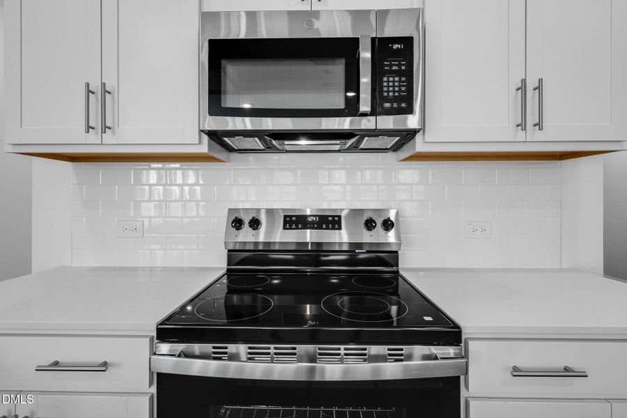 SUN_CaitlinCrossing_Pic_Chadwick-13