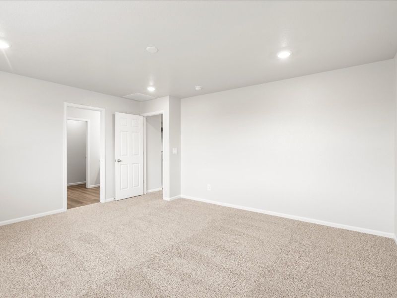 Spacious, unfurnished interior of a new home in Buffalo Highlands: The Canyon Collection, Commerce City (Image 11). Spacious, unfurnished interior of a new home in Buffalo Highlands: The Canyon Collection, Commerce City (Image 11).