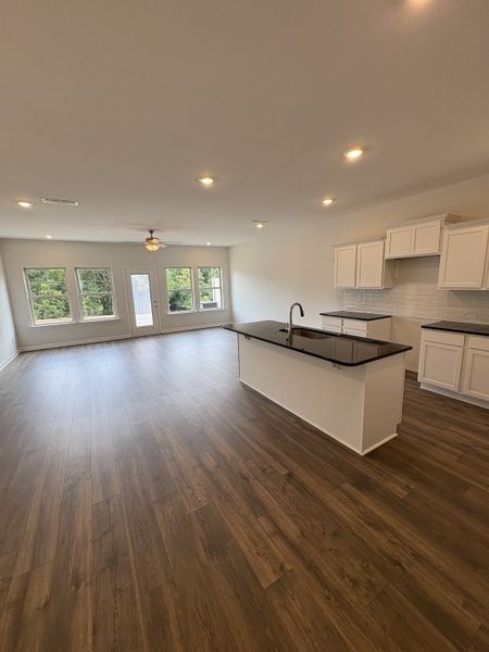 Spacious, unfurnished interior of a new home in Talia Trace, Smyrna (Image 9). Spacious, unfurnished interior of a new home in Talia Trace, Smyrna (Image 9).