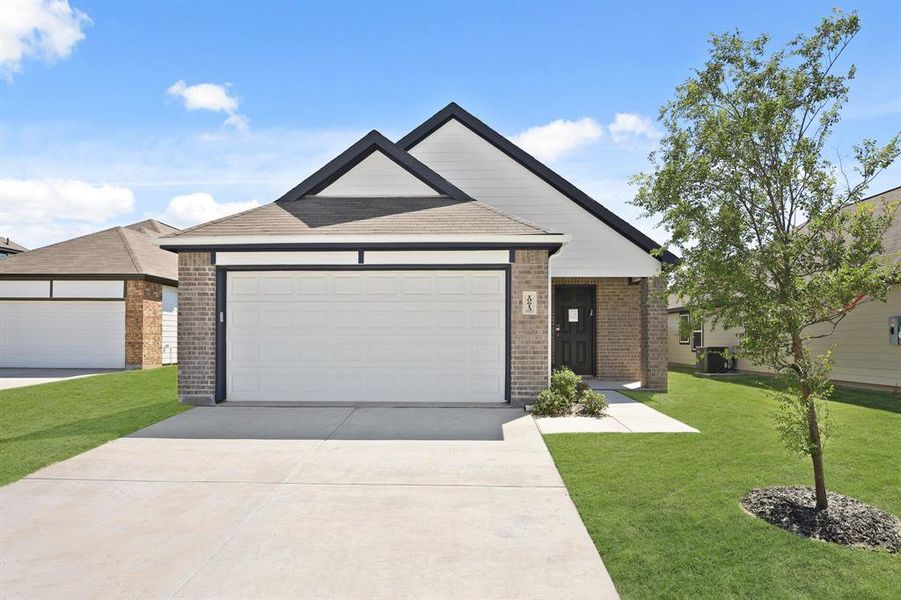 Front exterior of a new home in Deer Creek, Fort Worth, TX, highlighting curb appeal (Image 25). Front exterior of a new home in Deer Creek, Fort Worth, TX, highlighting curb appeal (Image 25).