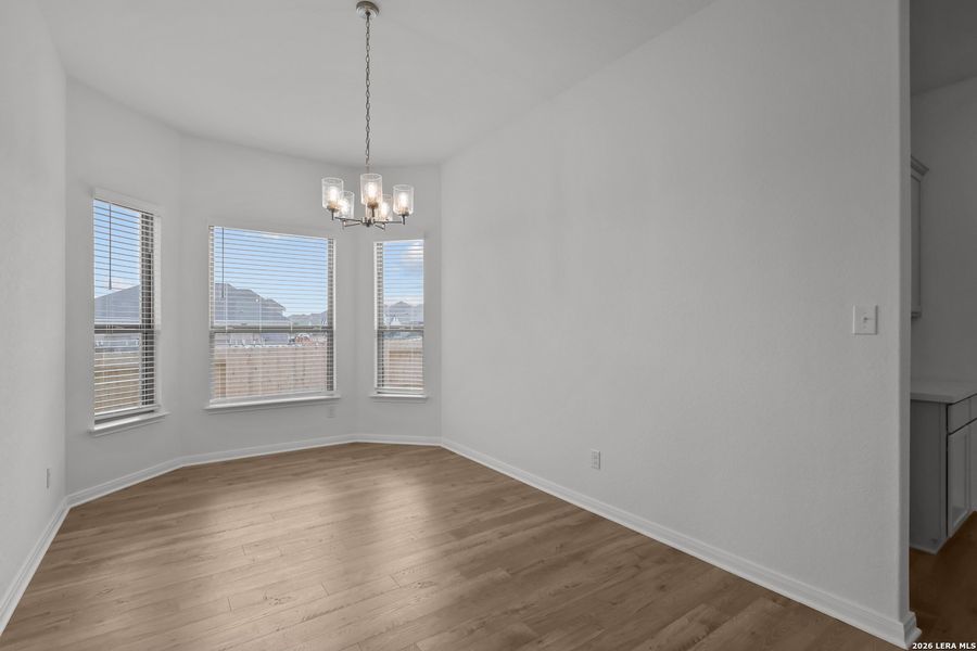 Spacious, unfurnished interior of a new home in Stillwater Ranch, San Antonio (Image 32).