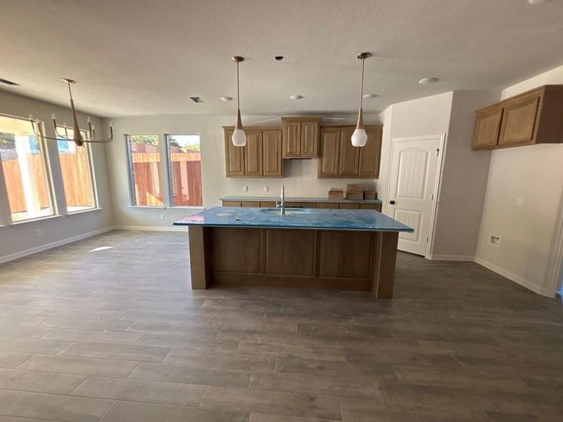 Image 14 of a home in Waterford Park.