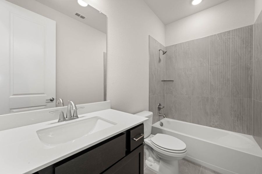 Furnished interior view inside a new home in Discovery Collection at Bridgewater, Midlothian (Image 11). Furnished interior view inside a new home in Discovery Collection at Bridgewater, Midlothian (Image 11).