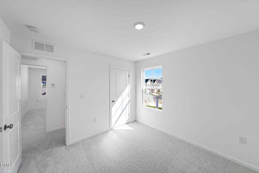 SUN_MyrtleMeadows_Pic_Winston-12