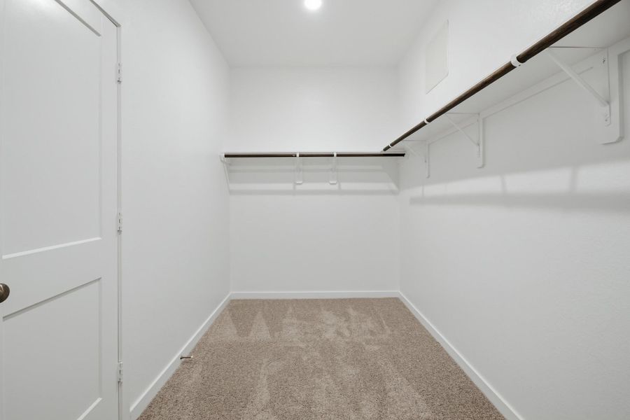 Spacious, unfurnished interior of a new home in Martha's Vineyard, Alvin (Image 14). Spacious, unfurnished interior of a new home in Martha's Vineyard, Alvin (Image 14).