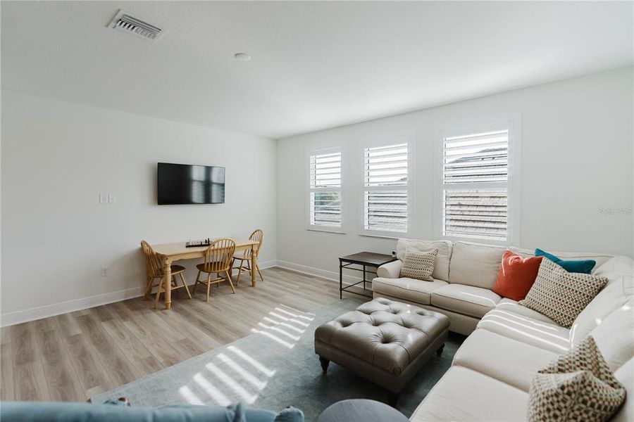 Furnished interior view inside a new home in Sweetwater at Lakewood Ranch, Bradenton (Image 49). Furnished interior view inside a new home in Sweetwater at Lakewood Ranch, Bradenton (Image 49).