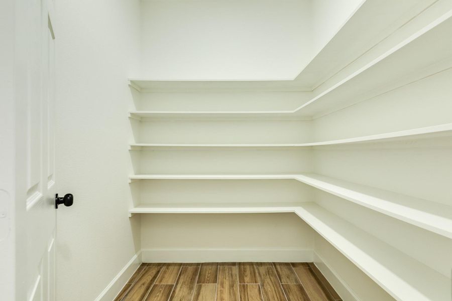 Walk in pantry