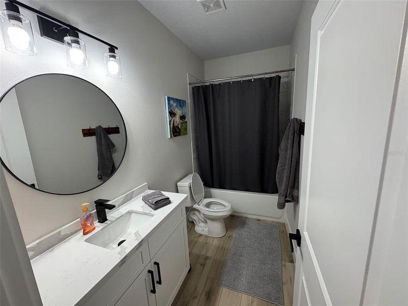 Furnished interior view inside a new home in , Fanning Springs (Image 9).
