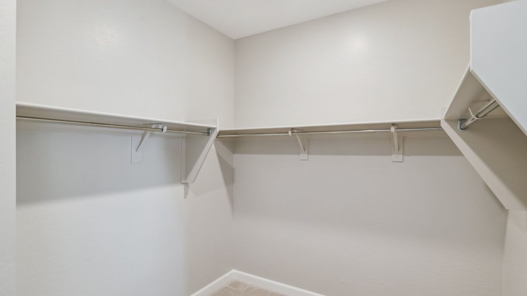 Image 30 of a home in Talinn Towns at Desert Ridge.