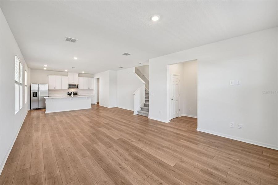 Spacious, unfurnished interior of a new home in The Meadow at Crossprairie Bungalows, St. Cloud (Image 26).