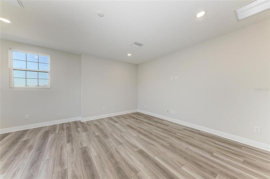 Spacious, unfurnished interior of a new home in Hawkstone, Lithia (Image 22).