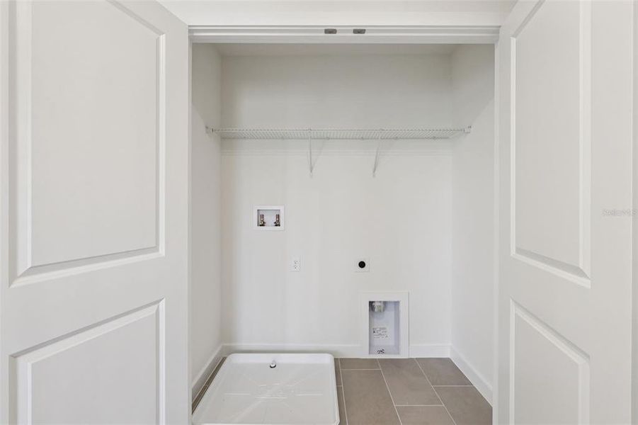 Spacious, unfurnished interior of a new home in Cyrene at Harmony, St. Cloud (Image 25).