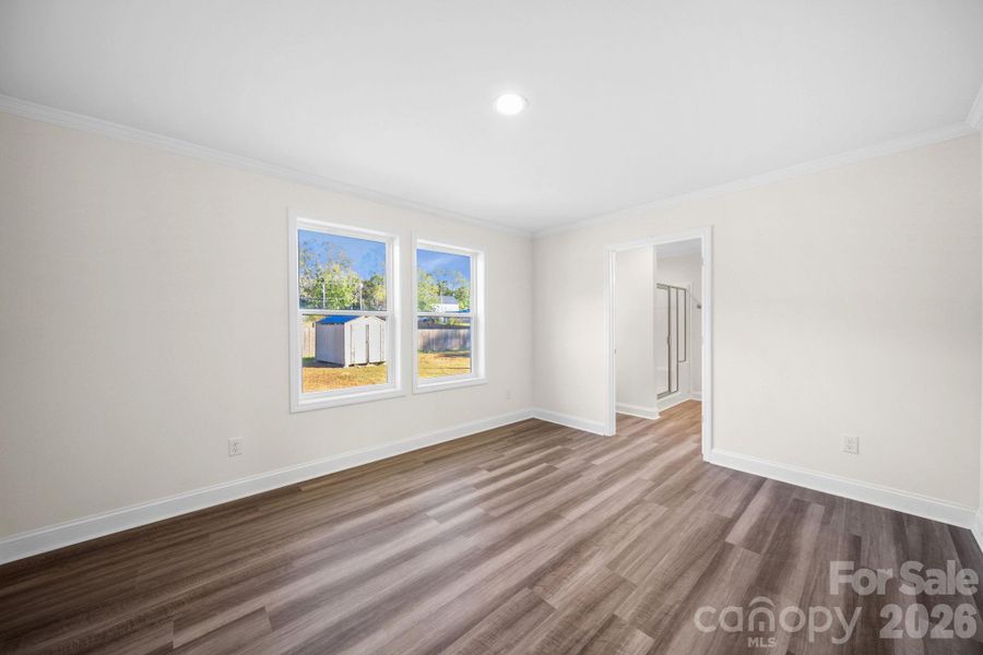 Spacious, unfurnished interior of a new home in , Cherryville (Image 31).