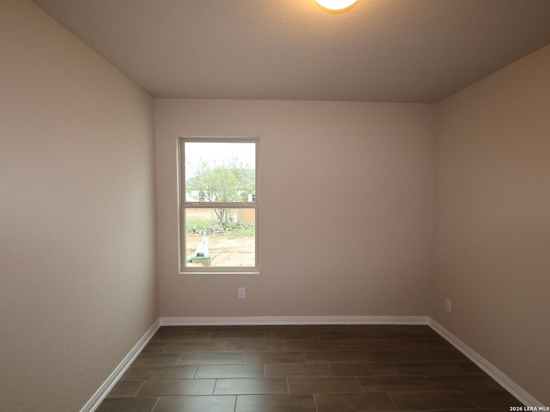 Spacious, unfurnished interior of a new home in Chaparral Ranch, Floresville (Image 16).