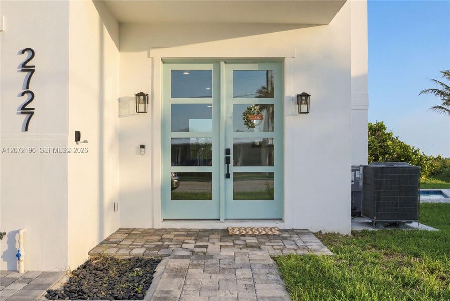 Exterior details and patio area of a home in , Melbourne Beach (Image 33).