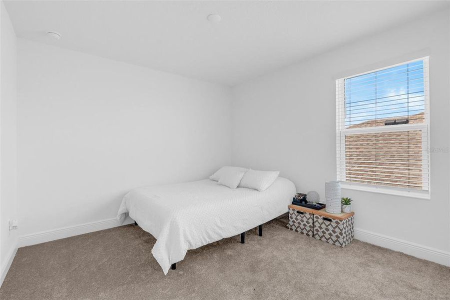 Furnished interior view inside a new home in Ridgeview, Clermont (Image 11).