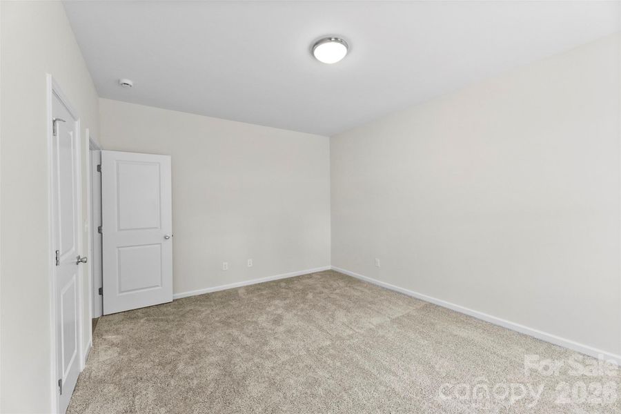 Spacious, unfurnished interior of a new home in , Spencer (Image 41).
