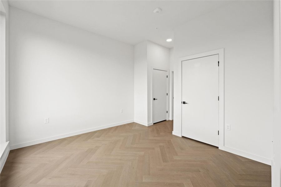 Spacious, unfurnished interior of a new home in One Oak, Austin (Image 22). Spacious, unfurnished interior of a new home in One Oak, Austin (Image 22).