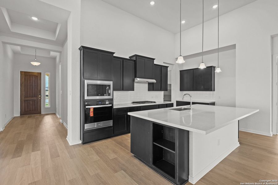 Furnished interior view inside a new home in Homestead 75', Schertz (Image 10).