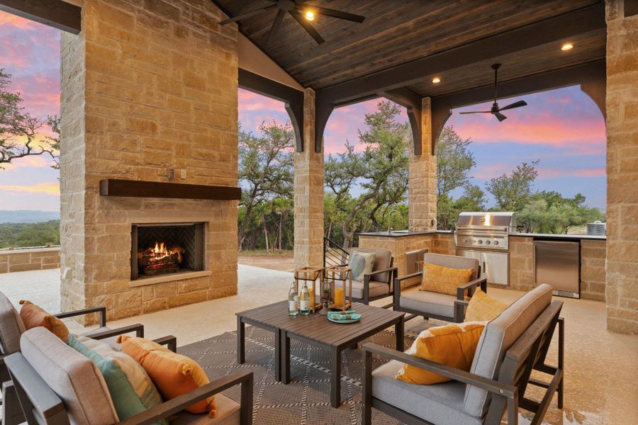 Exterior details and patio area of a home in , Dripping Springs (Image 4).