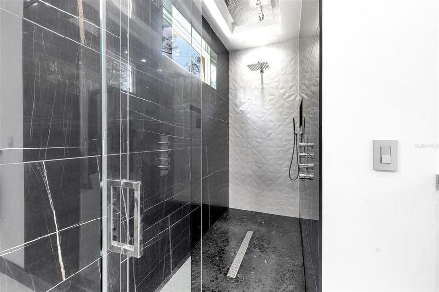 Furnished interior view inside a new home in , St. Petersburg (Image 11).