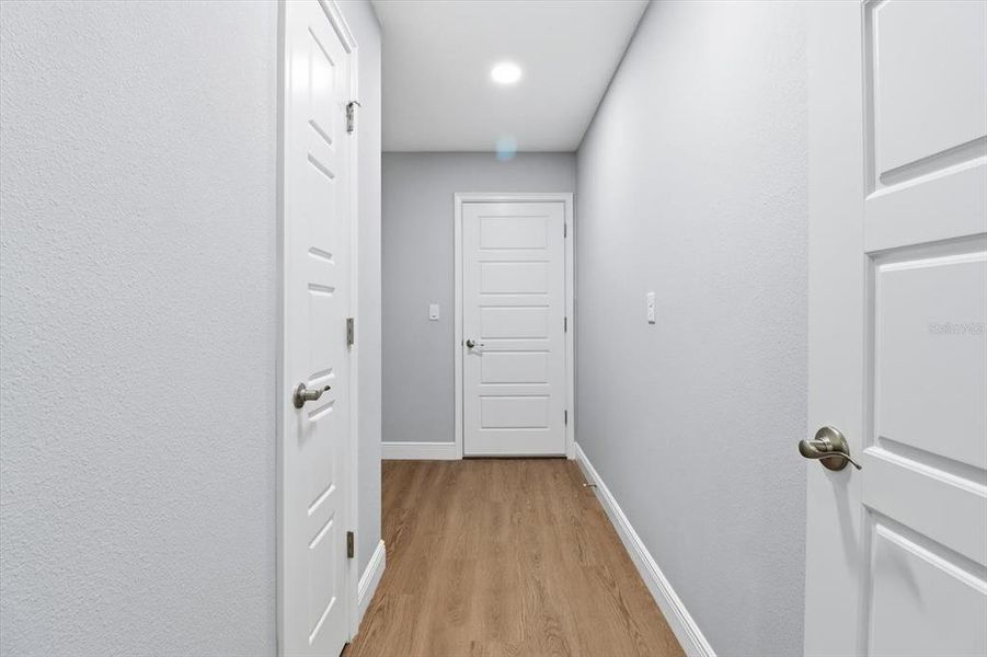 Spacious, unfurnished interior of a new home in , Dunnellon (Image 13).