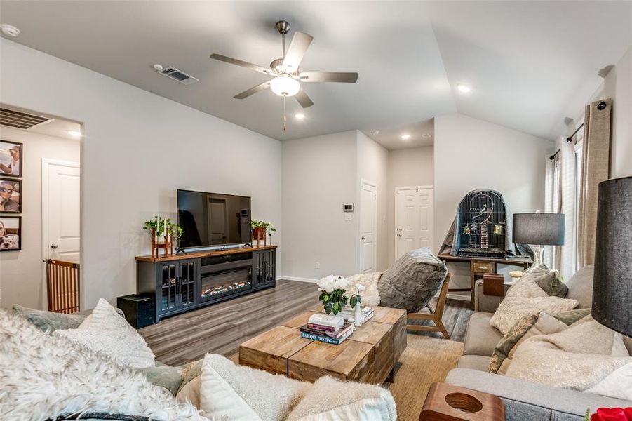 Furnished interior view inside a new home in Esperanza, Mesquite (Image 8).