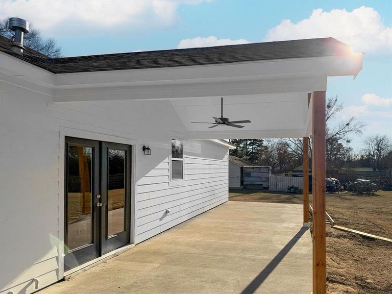 Exterior details and patio area of a home in , Emory (Image 20).