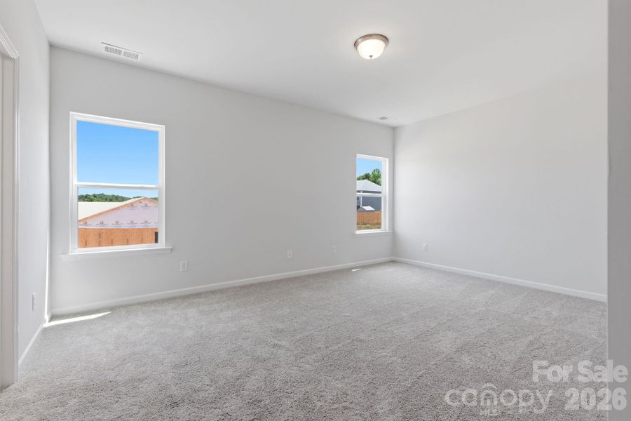 Spacious, unfurnished interior of a new home in Catawba Trace, Catawba (Image 25).